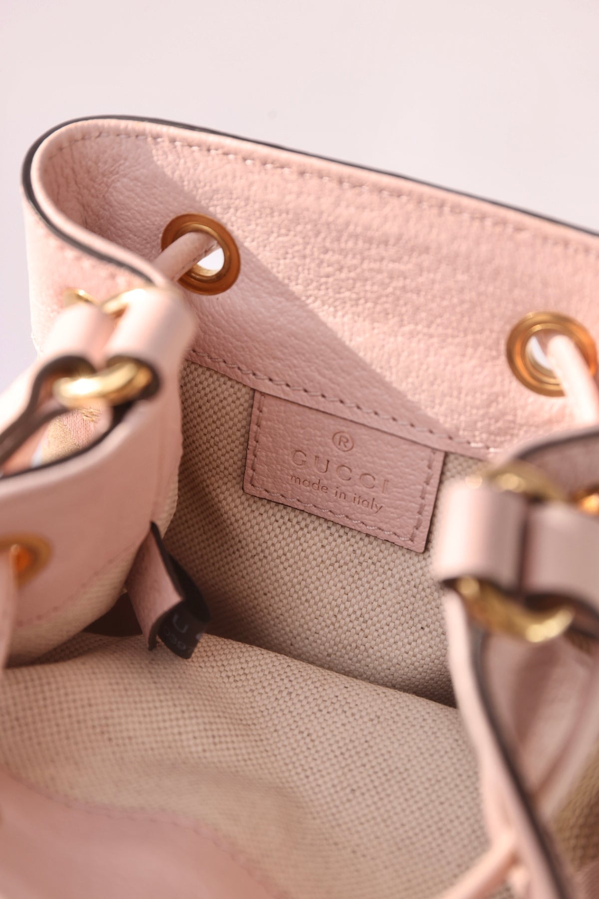 Gucci Ophidia GG Mini Bucket Bag